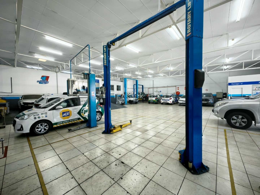 To Let commercial Property for Rent in Wynberg Western Cape